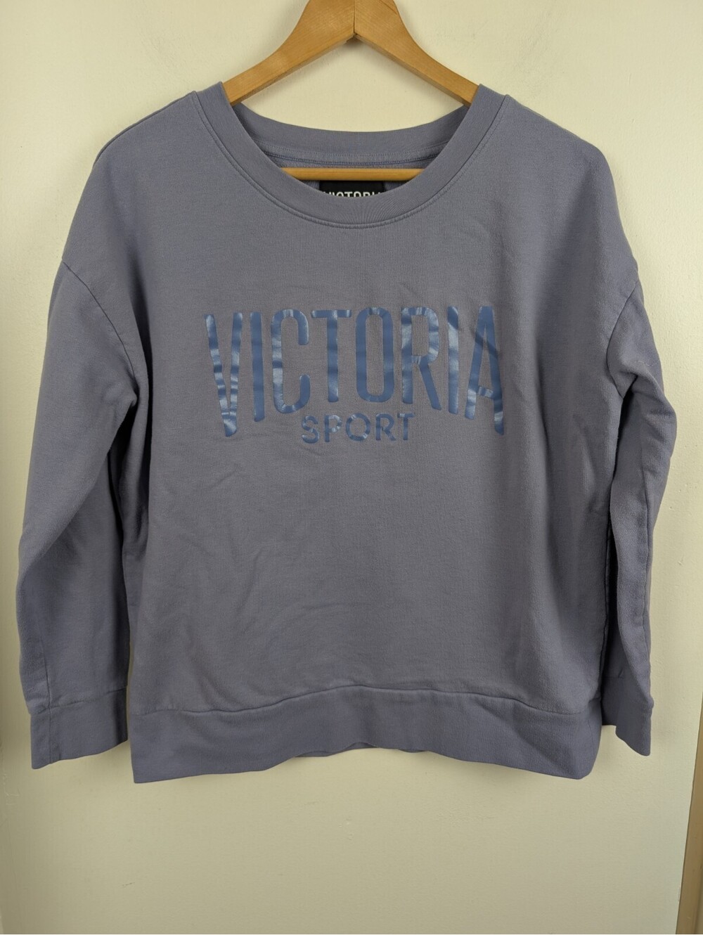 Victoria Sport Medium Light Blue Purple Sweatshirt Crew Neck Women's M